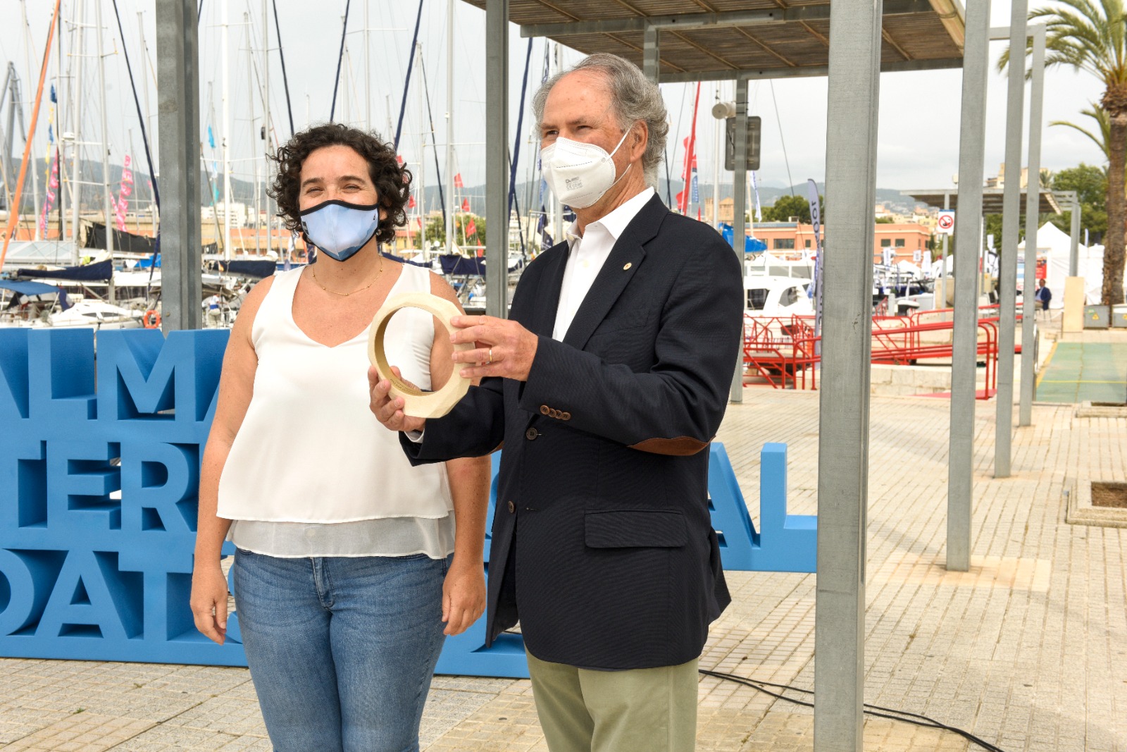 LA CRUZ ROJA DEL MAR RECIBE EL PREMIO MARCIAL SÁNCHEZ-BARCÁIZTEGUI